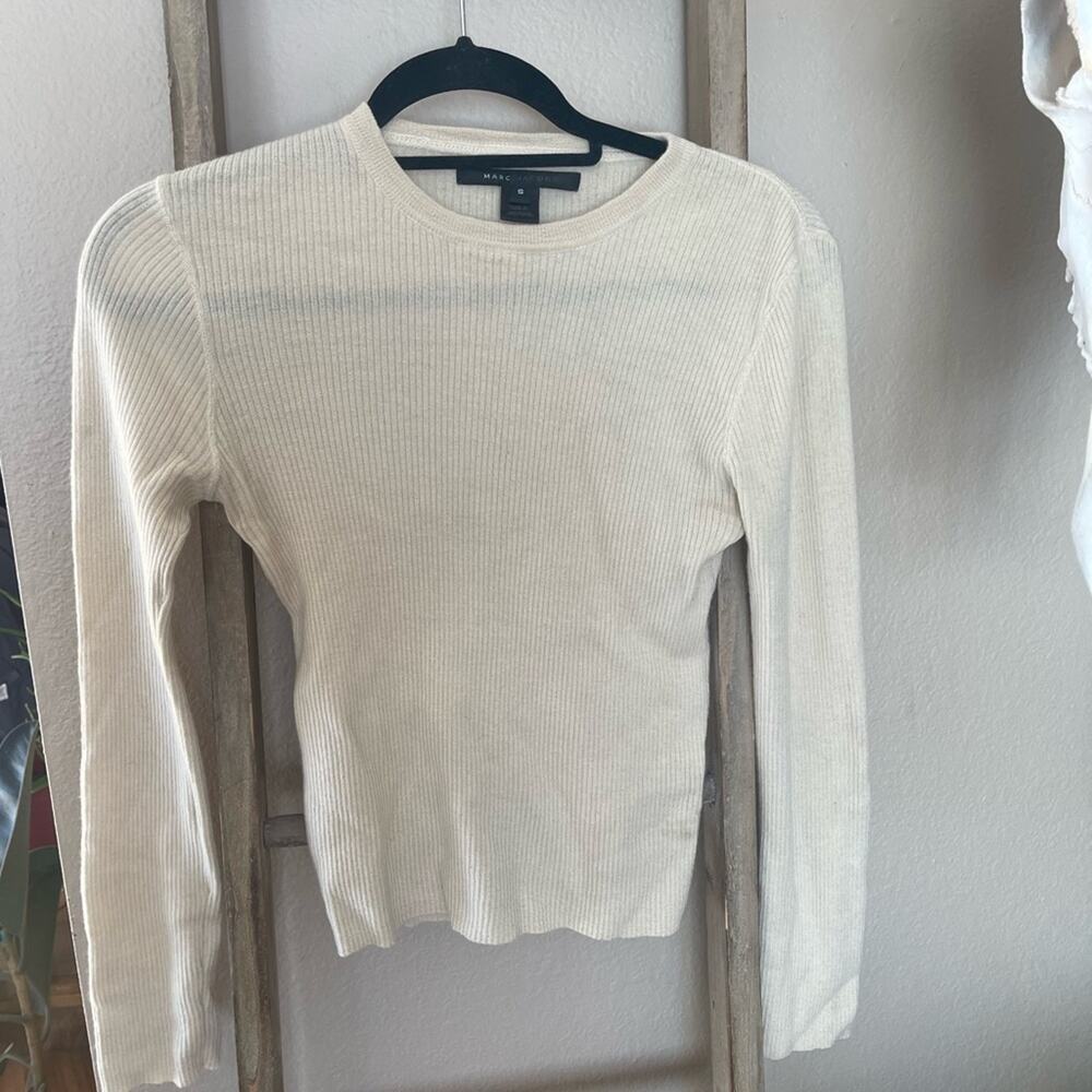 Marc Jacobs cashmere sweater fitted ribbed. Size small.